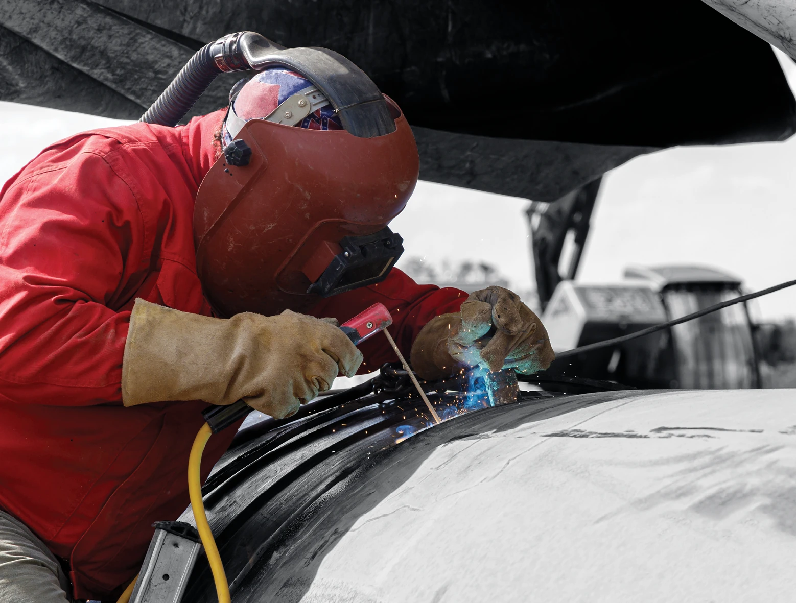Welding work on original pipeline infrastructure